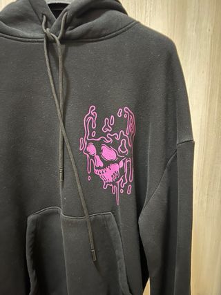 Felpa con stampa teschio viola, prezzo trattabile