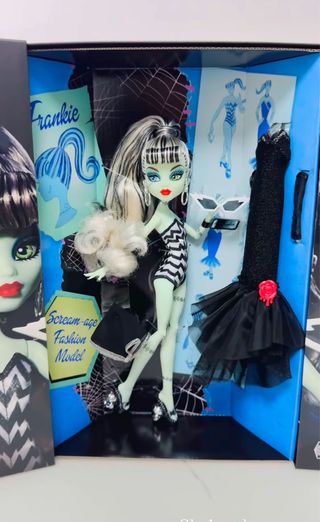 Muñeca Monster High Frankie Stein Fashion