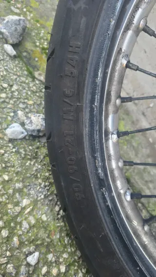 Copertone Continental 90/90 21