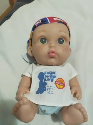 Muñeco Baby Pelón Fundación Juegaterapia