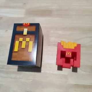 Figura Minecraft Caja y Figura Patatas Fritas