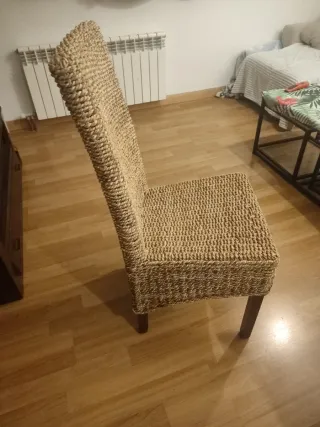 4 Sillas de ratán. URGE VENTA