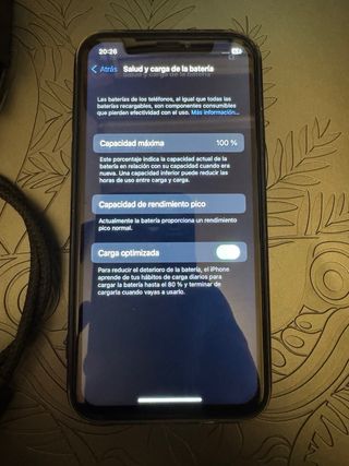 iPhone X 64GB Negro + Cargador