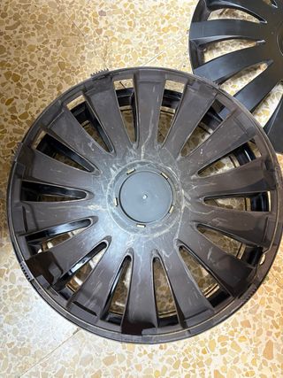 4 Tapacubos VW T5 16” por 20€