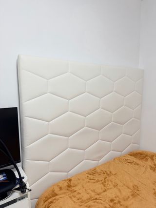 Cabecero Blanco Hexagonal Polipiel