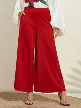 Conjunto Blanco con Estampado de Rosa