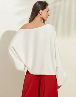 Conjunto Blanco con Estampado de Rosa