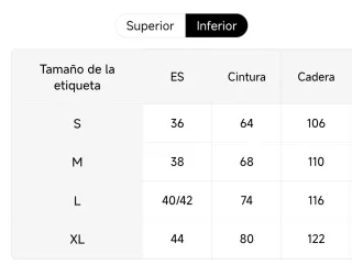 Conjunto Blanco con Estampado de Rosa