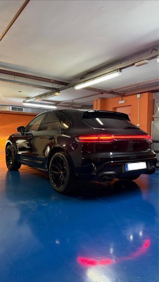 PORSCHE MACAN GTS