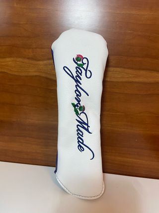 Funda Híbrido TaylorMade Flores