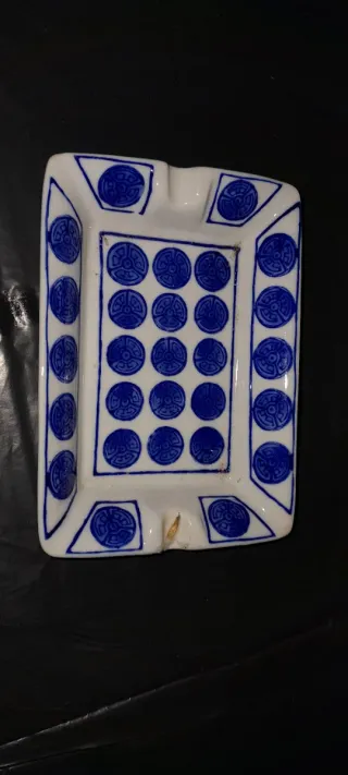 Cenicero porcelana azul diseño oriental