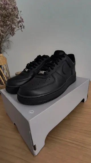 Nike Air Force 1 '07 black