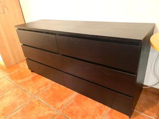 Cómoda IKEA MALM 6 cajones, negro