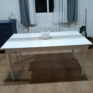 Mesa Comedor Blanca Ikea con 4 Sillas