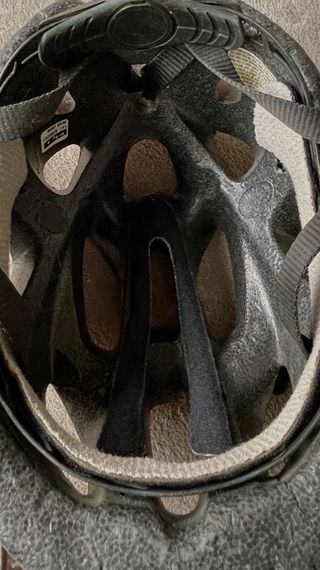 Casco de bicicleta MET naranja ajustable