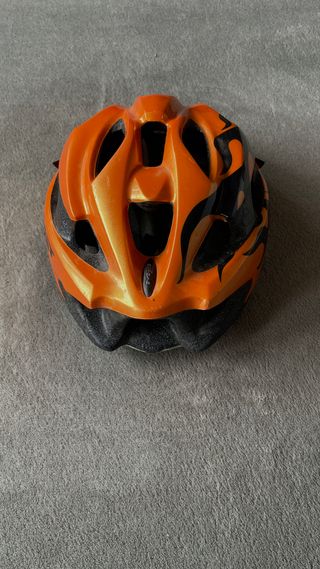 Casco de bicicleta MET naranja ajustable