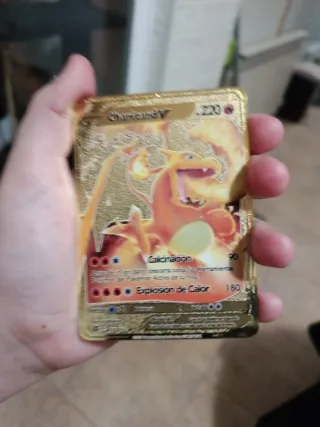 Carta Pokémon Charizard V Metálica Dorada