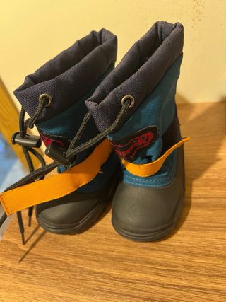 Botas de nieve para niños talla 22/23