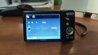 Cámara Olympus D-715 Negra