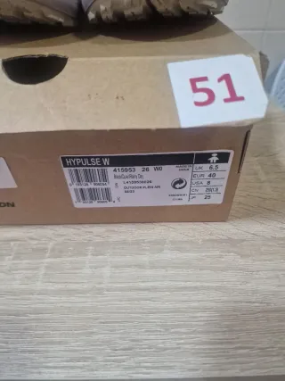 Zapatillas Salomon Negras y Rosas