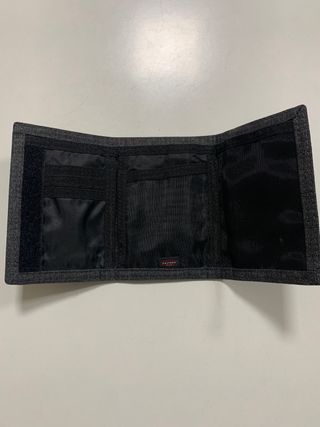 Monedero Eastpak Gris