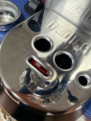 Cafetera DeLonghi Dedica Acero Inox