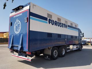 Scania R 490-CAMIONES GANADEROS