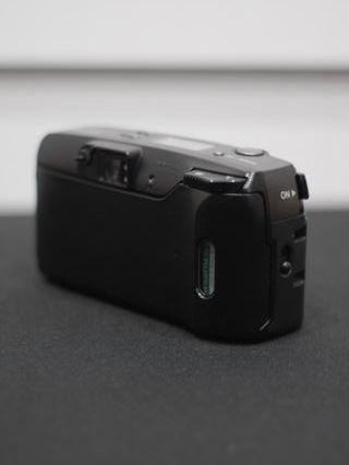 Olympus Superzoom 120 Cámara Analógica 35mm