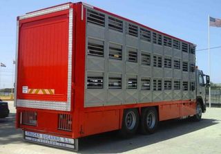 Volvo FM-9 340-CAMIONES GANADEROS