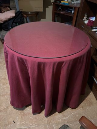 Mesa redonda de madera