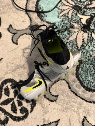 Zapatillas Fútbol Nike Talla 42 Plata/Negro