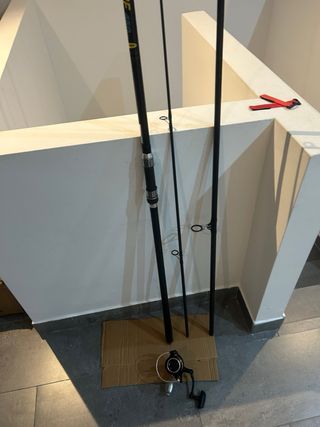 Caña de pescar y carrete