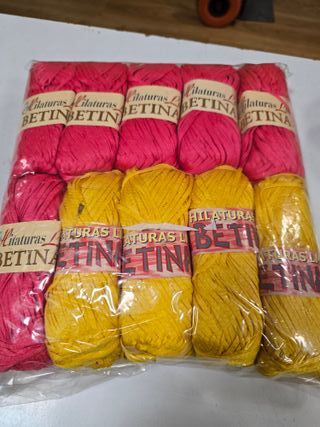 Ovillos de Hilo Betina (Fucsia y Amarillo)