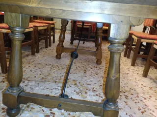 Mesa comedor madera estilo castellano