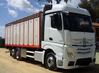 Mercedes ACTROS 2545-CAMIONES GANADEROS