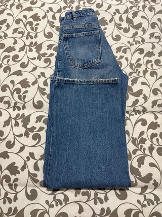 Pantalón vaquero Zara