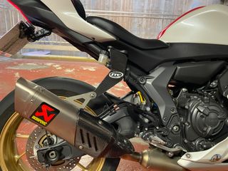 Yamaha YZF-R7 Sport - Extras