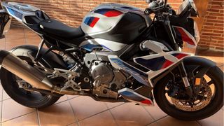 BMW 1000R M Naked Manual