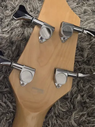 Bajo Eléctrico Soundstation 4 TRD Rojo