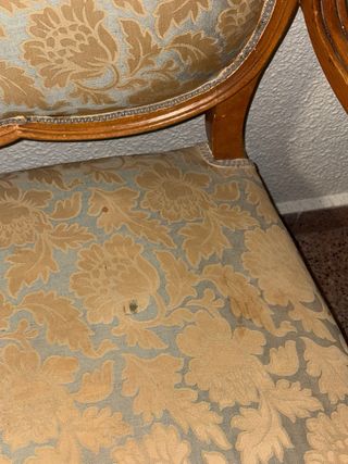 Butaca estilo Luis XV madera y tela
