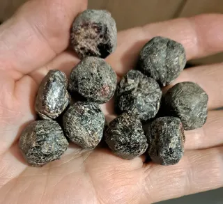 10 pepite granato naturale grezzo