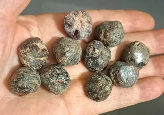 10 pepite granato naturale grezzo
