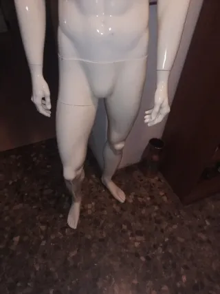 Maniquí hombre blanco