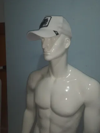 Maniquí hombre blanco