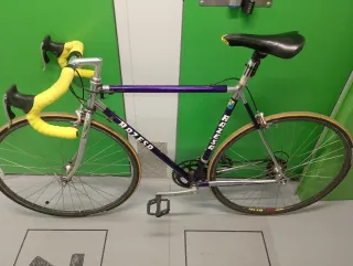 Bicicleta de carretera Raseza