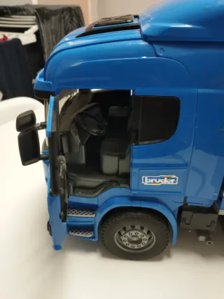 Camion Bruder per il trasporto di animali