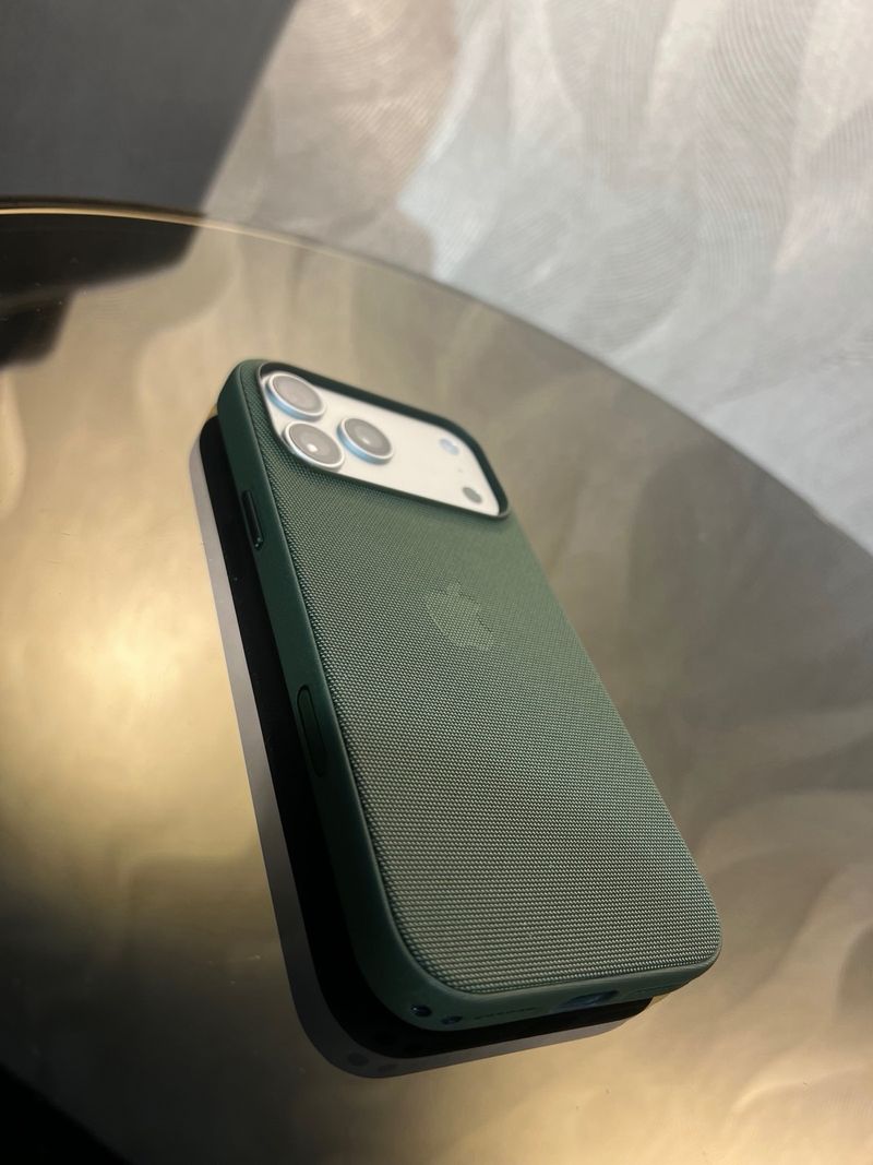 Funda iPhone 17 Pro/Pro Max Trenzado Técnico Verde afbeelding 3