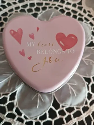 Candela profumata cuore in lattina Nuova