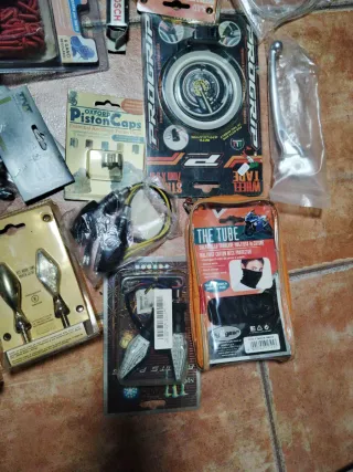 Lote repuestos ciclomotor scooter nuevos