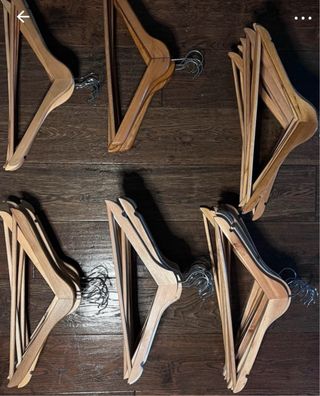 56 Perchas Madera Marrón y Beige